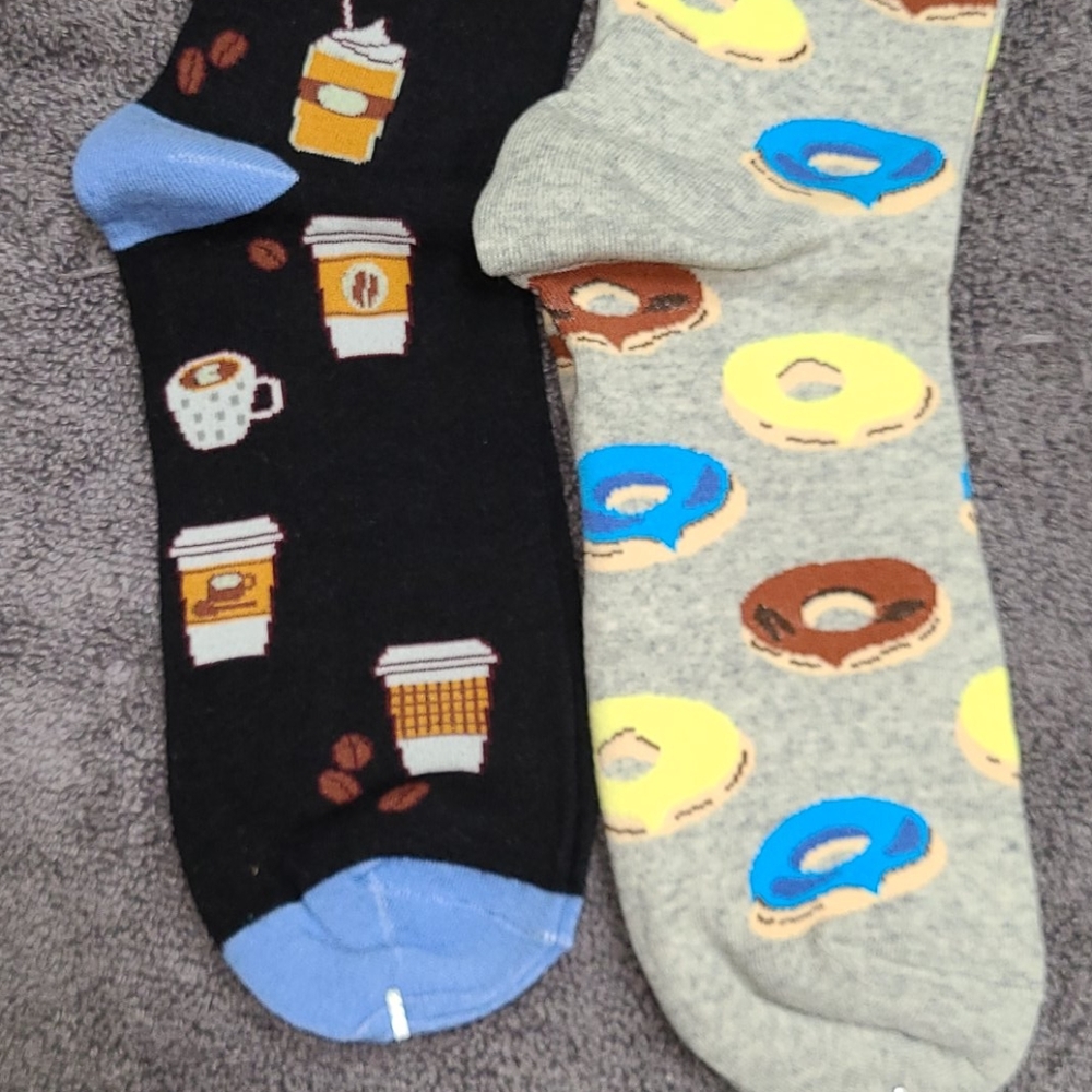 Coffee and donuts! Lot of 2 pairs of men's socks - Picture 6 of 16